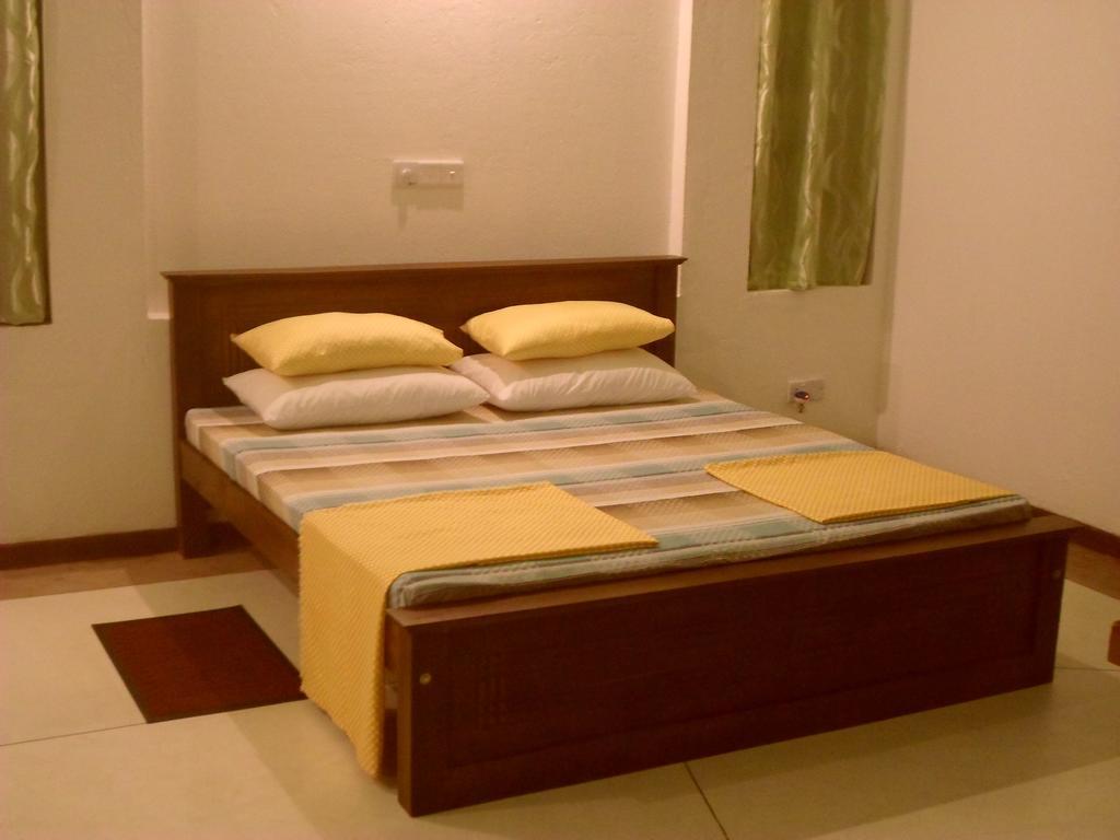Nilas Guesthouse Hikkaduwa Camera foto