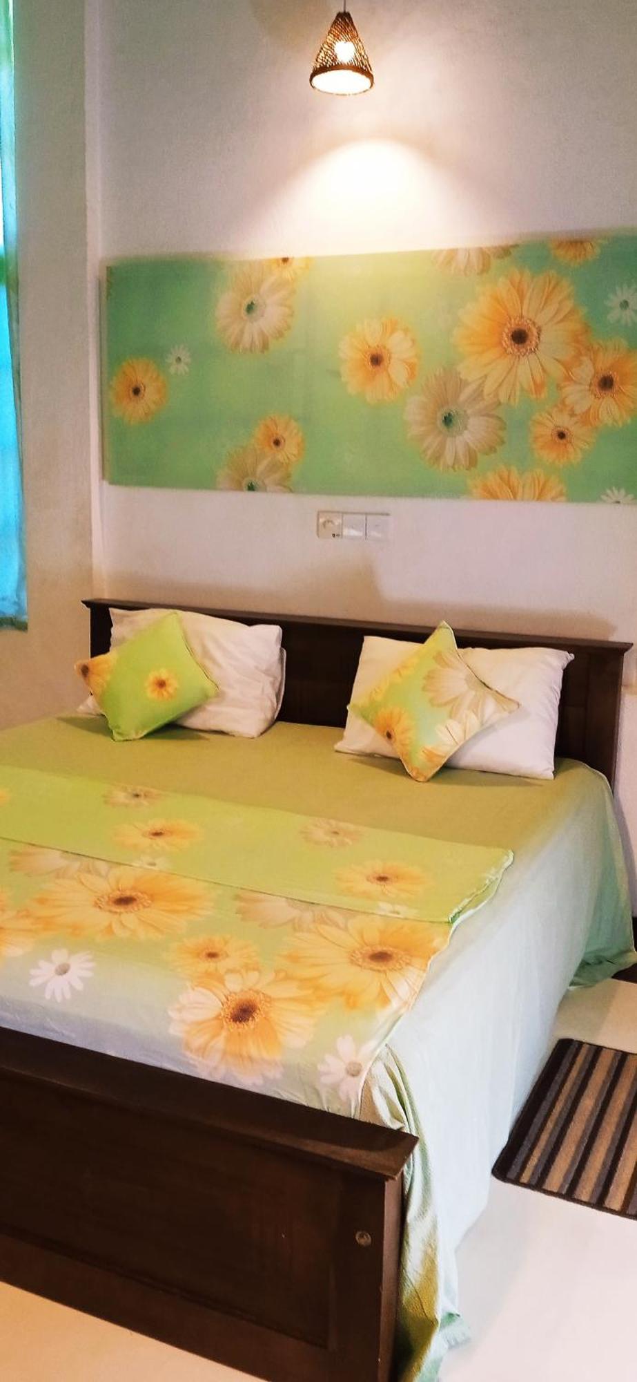 Nilas Guesthouse Hikkaduwa Esterno foto
