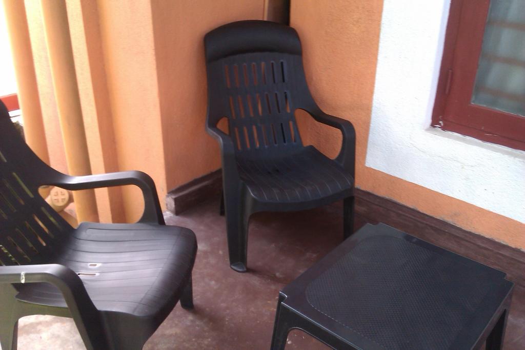 Nilas Guesthouse Hikkaduwa Esterno foto